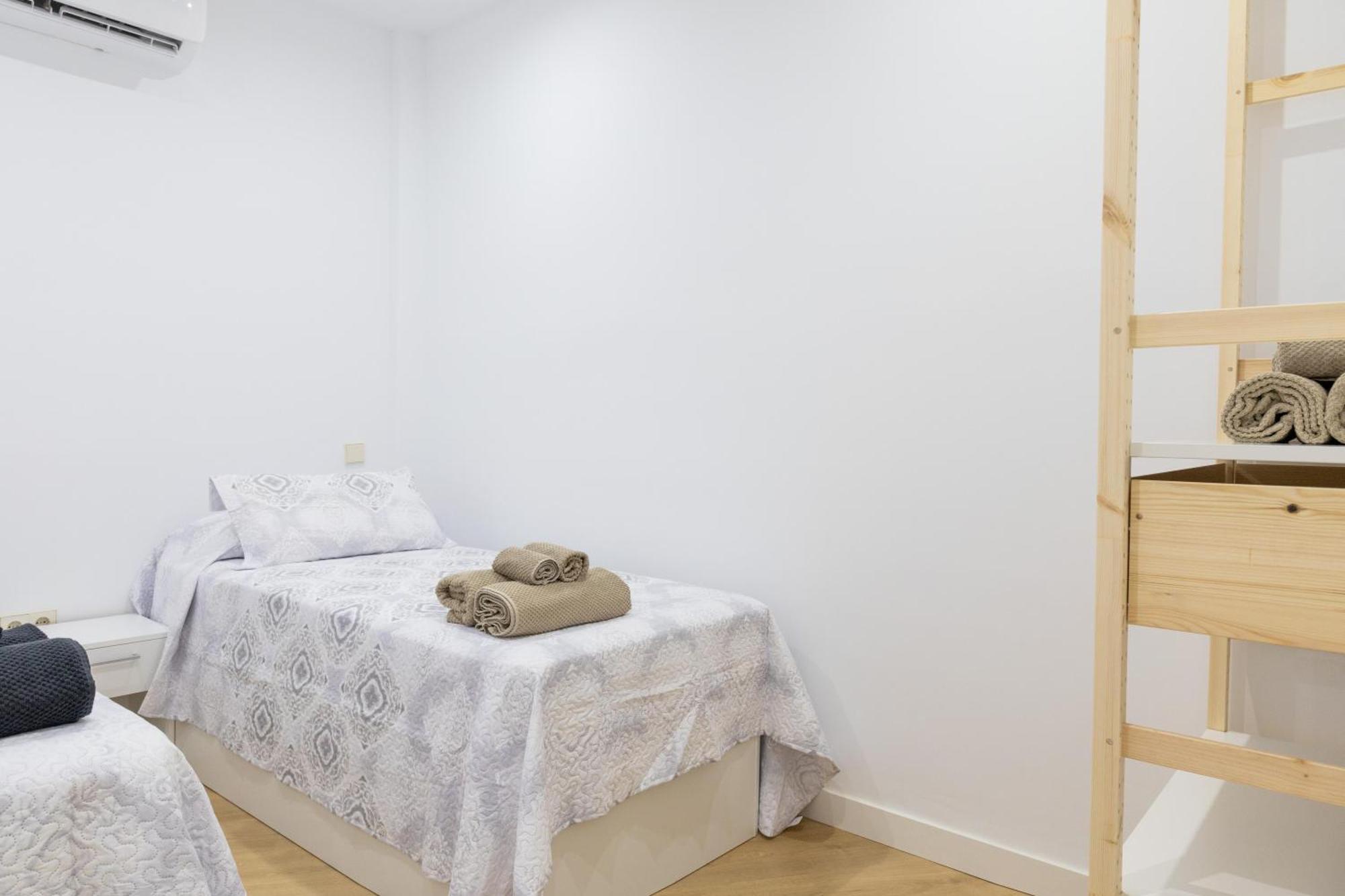 Excelente Apartamento Familiar Madrid Centro Bagian luar foto